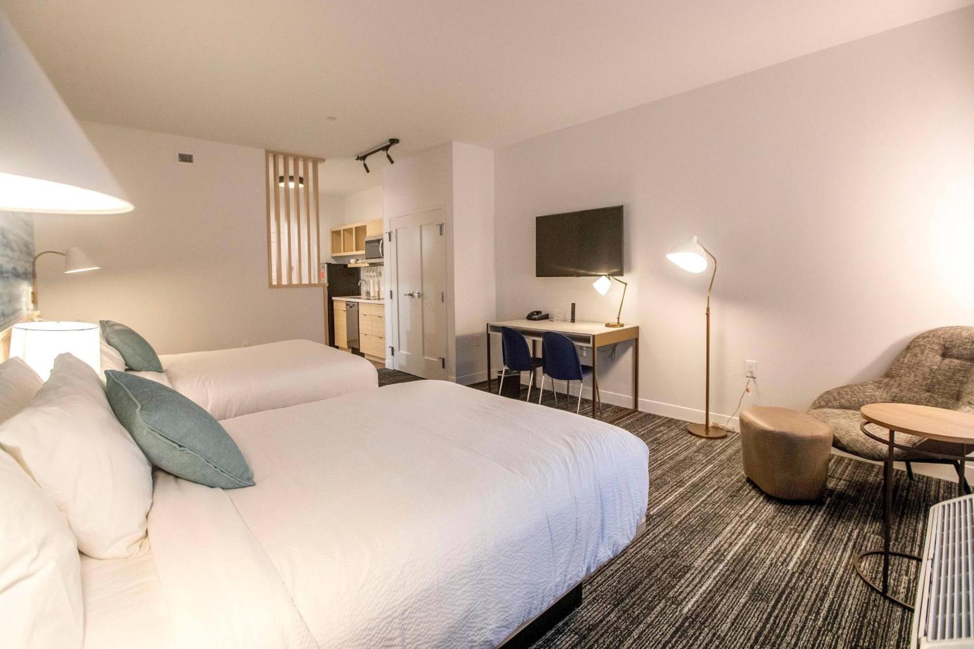 Towneplace Suites By Marriott Conroe Exterior photo